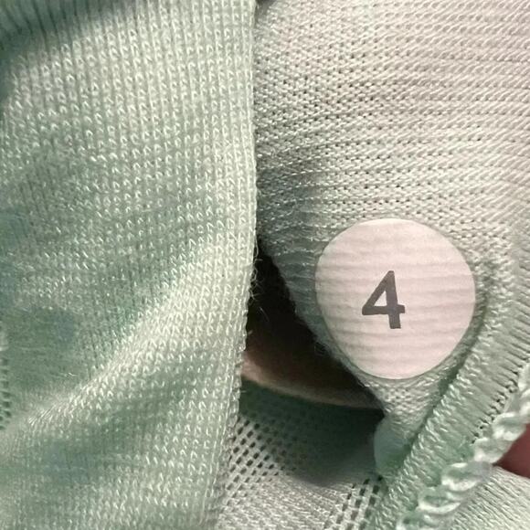 Lululemon Sea Mist Nouveau Limits Tank Top Size 4 - Picture 7 of 8